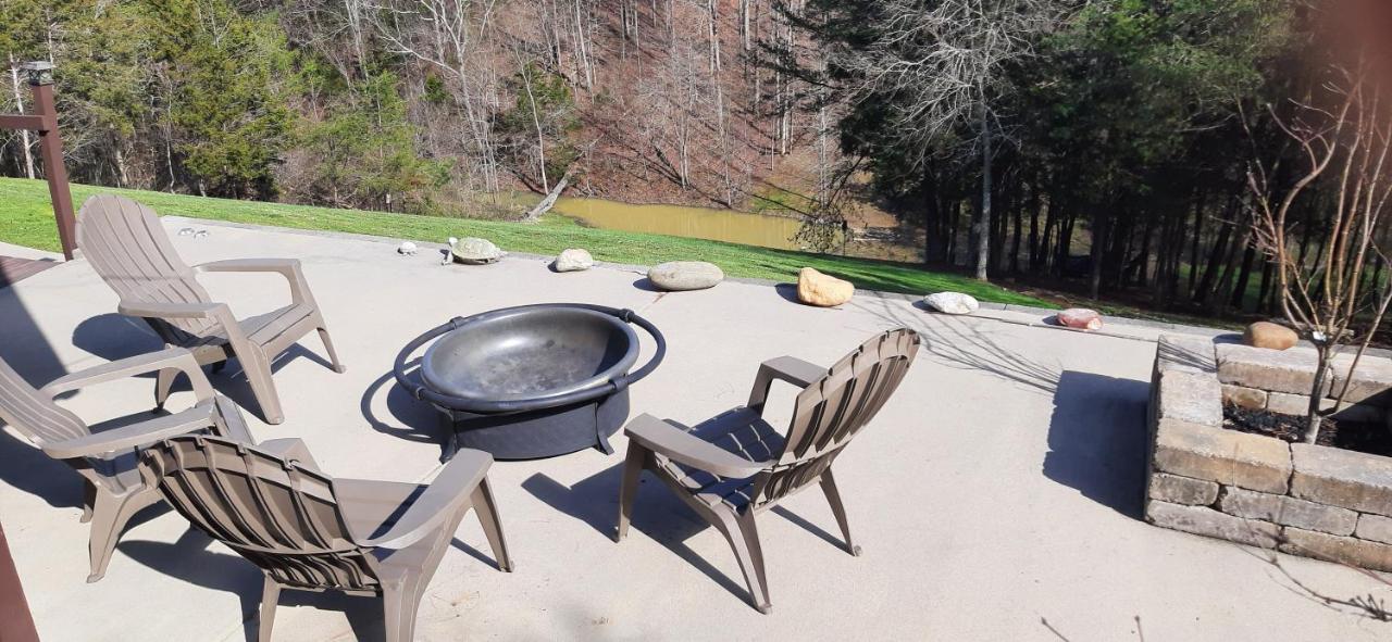 Private Pet Friendly Home Near Exotic Deer Farm Close to Pigeon Forge, Gatlinburg TN Sevierville Exterior foto